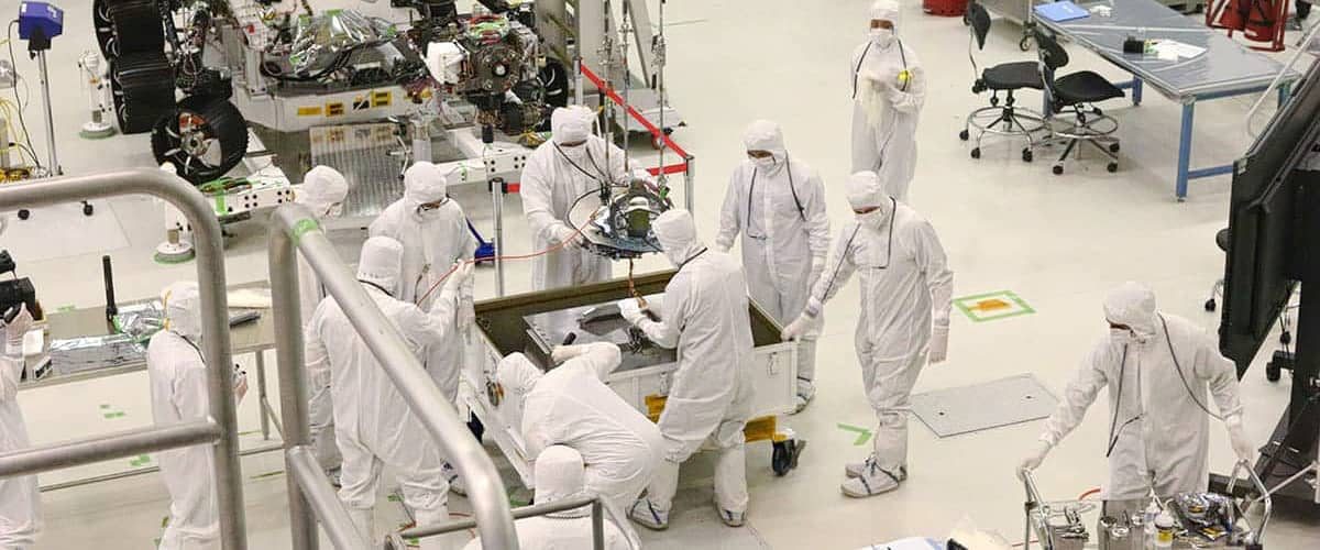 Cleanroom-Controlled-Environment